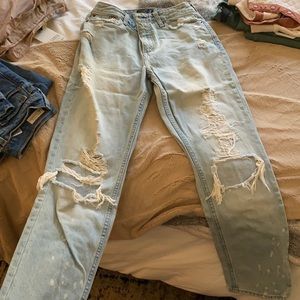 Abercrombie Annie high rise girlfriend jean